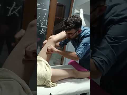 ENERGIZING AND RELAXING MASSAGE FOR FRONT LEGS AND FEET #satisfying #relaxing #asmr #shorts #massage