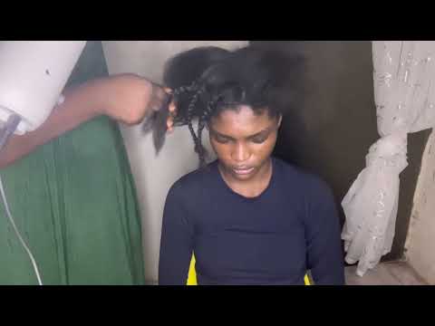 ASMR✨HAIRPLAY ON MY SISTER, BRAIDING HER HAIR WITH GUM CRACKING SOUND.