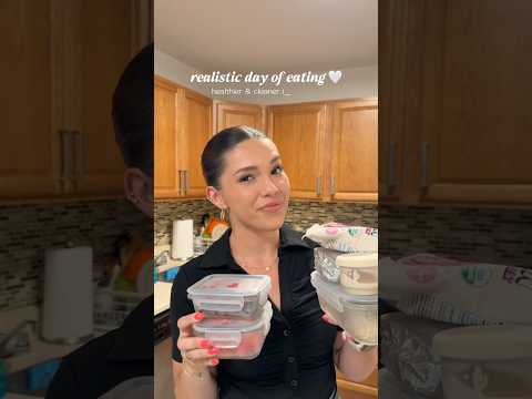 ASMR WHAT I EAT IN A DAY #asmr #asmrvideos #whispering #whatieatinaday