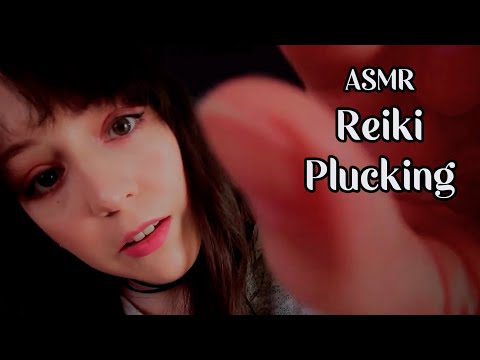 ⭐Asmr Plucking your Negative Energy, Reiki Roleplay 🌷(Rain Sounds, Mouth sounds, Soft Spoken)