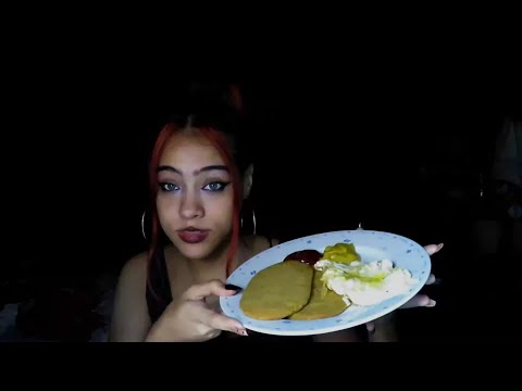 ASMR MUKBANG COMIENDO//sonidos crujientes (?//comamos juntes :)