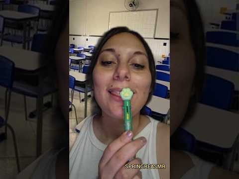 ASMR | POV: A sua colega é fã de ASMR 🤭 #shorts #humor