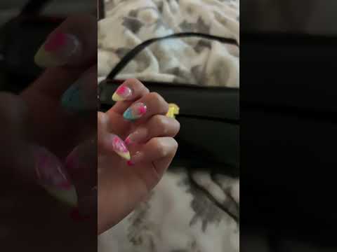 aren’t the nails so cute