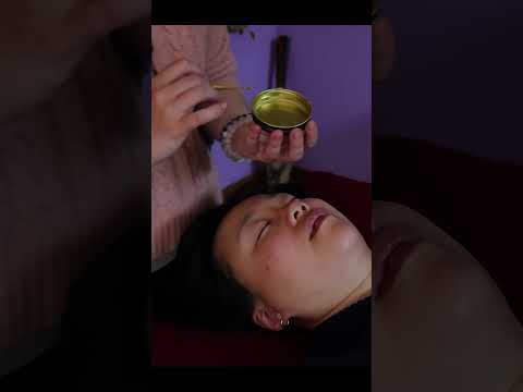 The wax is SOOO satisfying #asmr #asmrreiki
