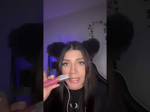 ASMR   Tu prima pequeña te maquilla 🥹❤️IG： Anny asmr #asmr #susurros #asmrsounds #inaudibles #short