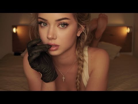 THE SOUND OF LATEX GLOVES + UNEXPECTED TRIGGER WORDS | ASMR