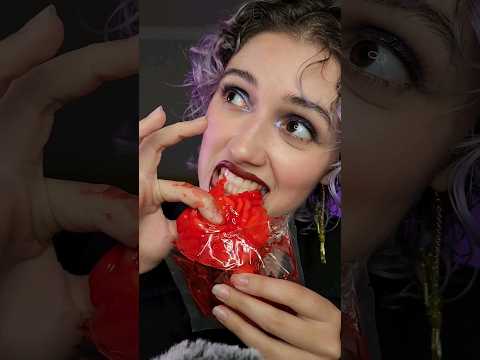 Trying Halloween Gummies 🧟🧠🍽 #asmr #mukbang #asmreating