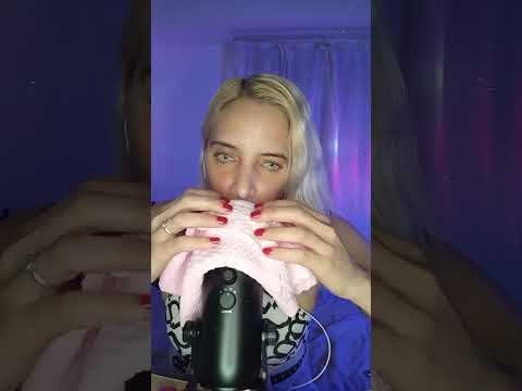 ASMR REFLEXIONES sobre SAN VALENTÍN durante el VIVO 💘 #asmr #asmrespañol