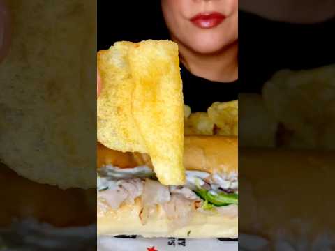 Turn the volume up! 🤯 #asmr #crunchy #food #mukbang #shorts