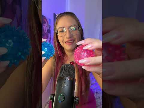 Só ouve quem sente! 🔊💆‍♀️ Spike Ball Vibes – Parte 2 #asmr #fabricscratching