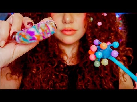 ASMR PASSANDO OBJETOS NO SEU ROSTO | ASMR PASSING OBJECTS OVER YOUR FACE
