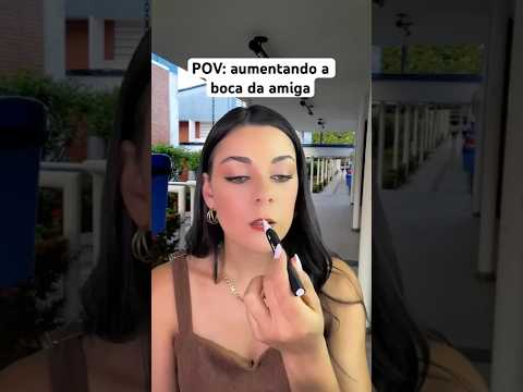 POV: aumentando a boca da amiga #asmr #humor #comedia #shorts
