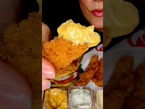 Wendy’s crispy chicken strips #asmr #chicken #wendys #food #mukbang