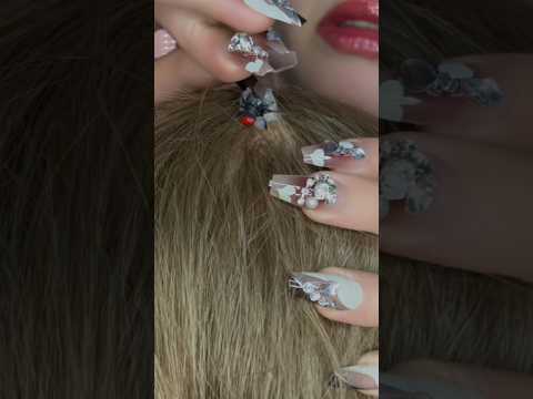Stuck on your head 💆🏻‍♀️🐜 #asmr #satisfying #visualtingle #tingles #shorts