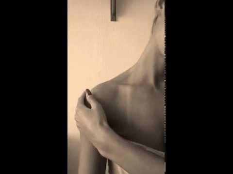 ASMR SELF MASSAGE NECK AND SHOULDER - LIGHTLY ARM TRACING AND TICKLING