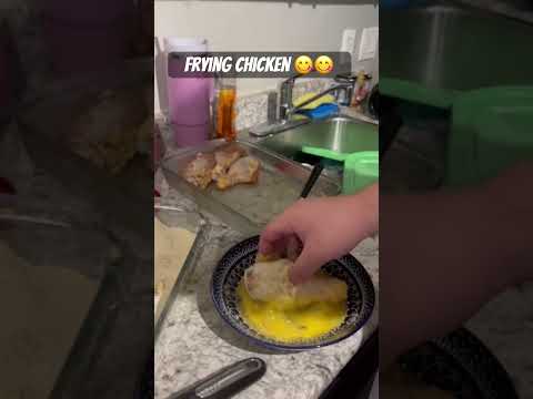 FRYING CHICKEN ASMR 🍗😋😋 with @verabunniASMR