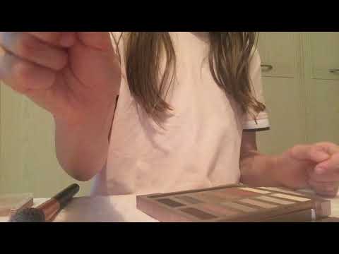 ASMR Doing your Makeup RP plus tapping + lid sounds. Very tingly!