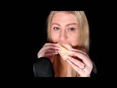 ASMR 👂🏼EAR EATING (REUPLOAD)