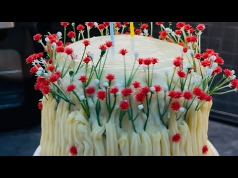 Fazendo bolo de aniversário da minha bebê🎂