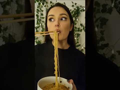 Eating Ramen Noodles  🍜| ASMR