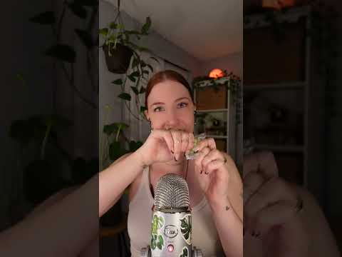 Candy crinkle sounds #asmr #mukbang