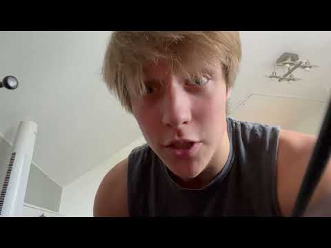 1 MINUTE Meeting a Gym Bro - OliverWhispersASMR
