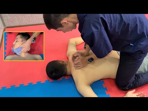 ASMR Interesting Back Massage with Neck Crack...