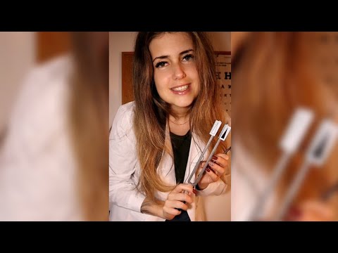 ASMR 1 min CRANIAL NERVE EXAM (eye, ear & face examination) Medical Roleplay kurz deutsch/german