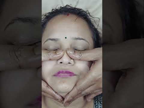 She Getting ASMR Relaxing Head Massage #shorts