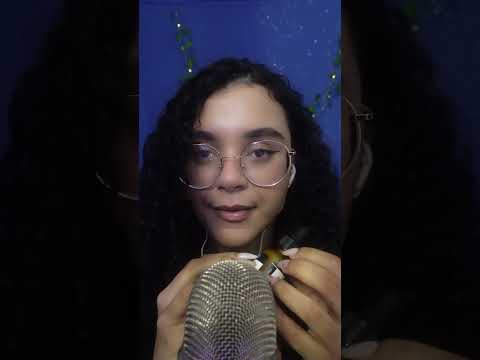 ASMR- Limpando sua pele antes de dormir!