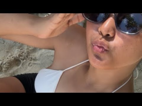 LOOK WHO’S ON THE BEACH