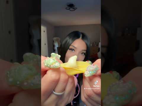 PEELABLE BANANA GUMMY #asmr