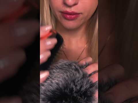 Brushing your stubborn hair 🪮💆🏼‍♀️  #asmr #relax #asmrsounds #relaxing