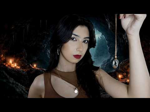 ASMR VAMPIRA ESTÁ CAÇANDO VOCÊ 🧛‍♀️🌙