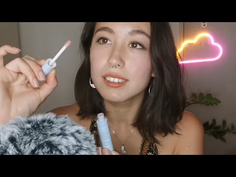 ASMR - CLOSE ARTICULATED WHISPER + doing my makeup  (Tingly! )