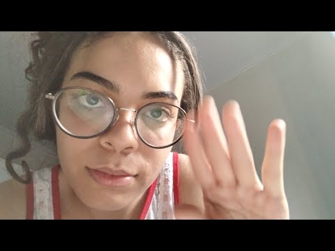 ASMR - RETIRANDO ENERGIA NEGATIVA E TE DESEJANDO COISAS BOAS 