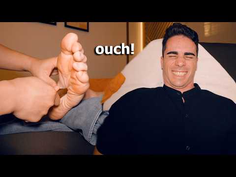 ASMR: Relaxing Vietnamese Foot Massage with Acupressure Sticks!