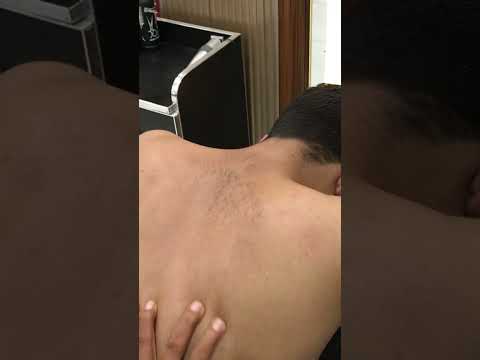 Lower back massage #asmr #lowerback#loudbackcracking #stronghands #backcrack #lahoribarber