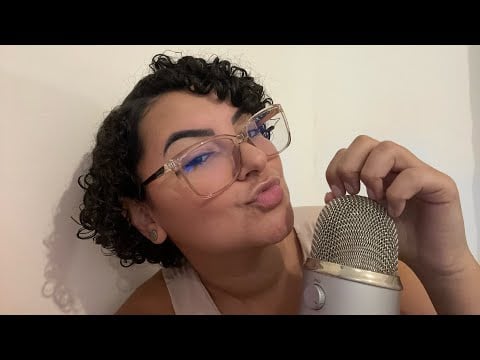 ASMR: SUSSURRANDO NOME DOS INSCRITOS + ARRANHANDO O MICROFONE 