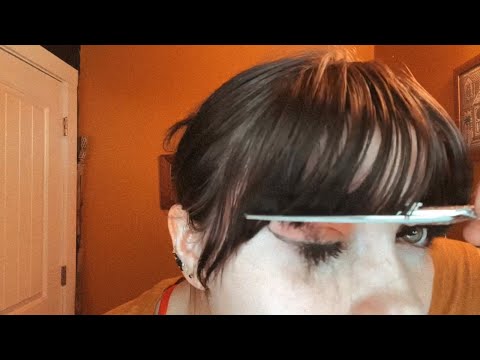 Haircut - Touching up my bangs | Ramble & Chill ☀️