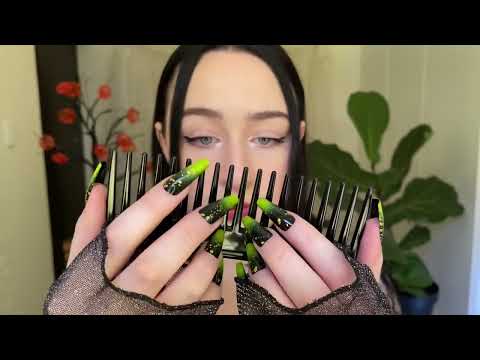 *one minute asmr* textured tapping & scratching (no talking)