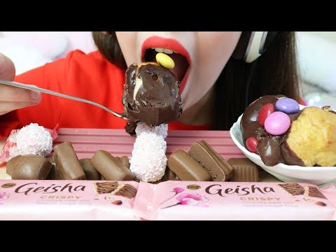 ASMR PROFITEROLES + PINK CHOCOLATE Eating (Relaxing Eating Sounds) No Talking