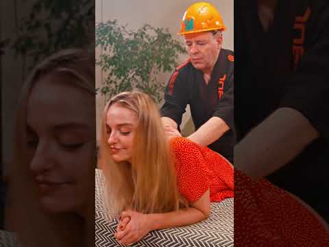 Deep tissue massage and chiropractic adjustment by chiropractor Max Reiner #chiropracticadjustment