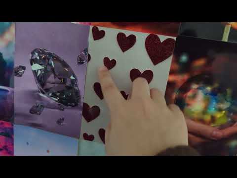 lofi ASMR photo wall tour (tingly whispers, tippy taps) 📸