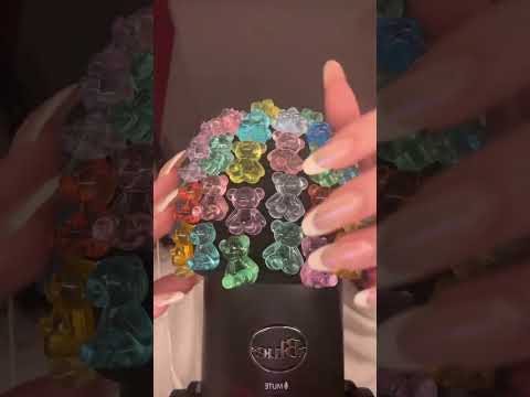 #asmr #relax #triggersforsleep #asmrsounds #tingles #triggertime #cameratappingasmr #satisfying