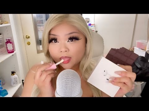 My First ASMR Video (∩˃o˂∩)♡ (edible lipgloss, chocolate bar, apple box tapping)