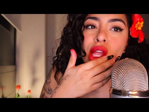 ASMR / SONIDOS CON LA BOCA APLICANDO LABIALES