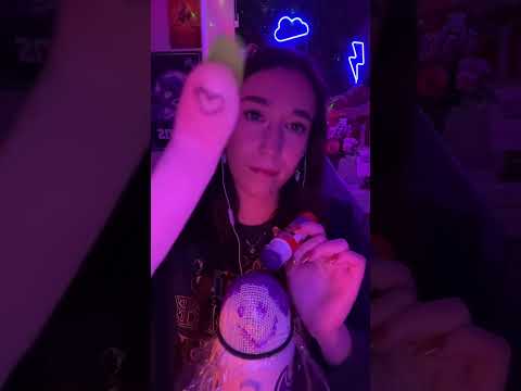 glue clip from my TikTok live a few weeks ago xo  #asmr #relax #tingles