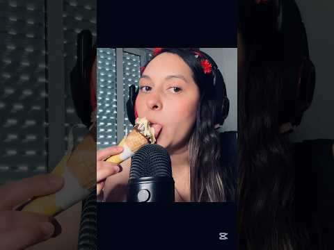 Comiendo🍦somos 4K 🎉🥳 #love #relax #asmr #asmreating #icecream #youtubeshorts #mouthsounds