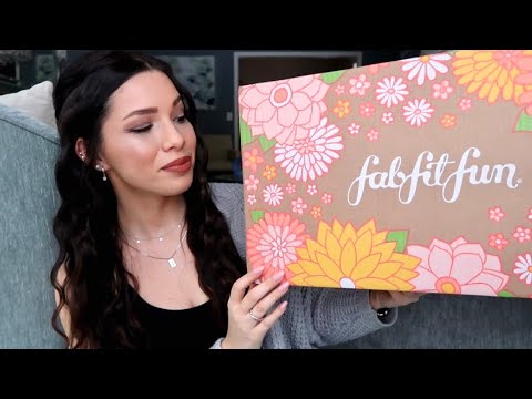 ASMR - Spring 2021 FabFitFun Unboxing!